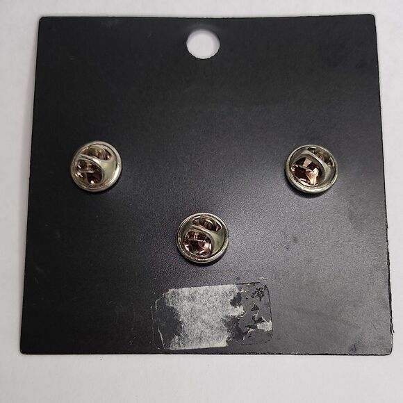 Alaskan Wearable Art Artic Circle Ent. Inc Floral Set of 3 Pinbacks on Card New - Picture 3 of 4